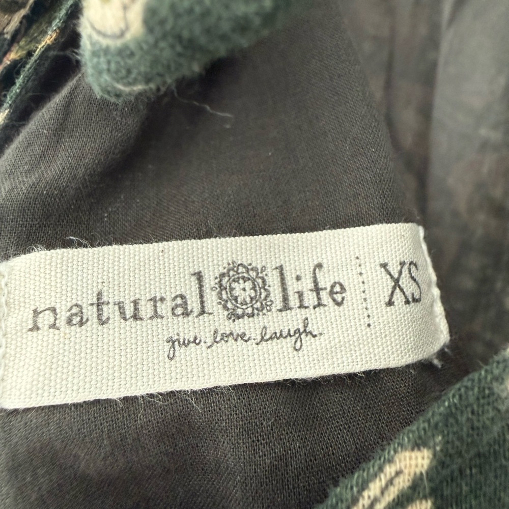 NATURAL LIFE Green and Cream Fabric - Picture 3 of 3